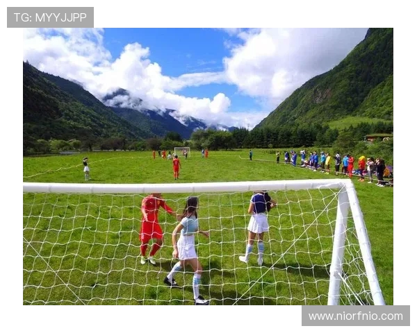 金奈城与印度箭矢的巅峰对决展现足球激情与团队精神