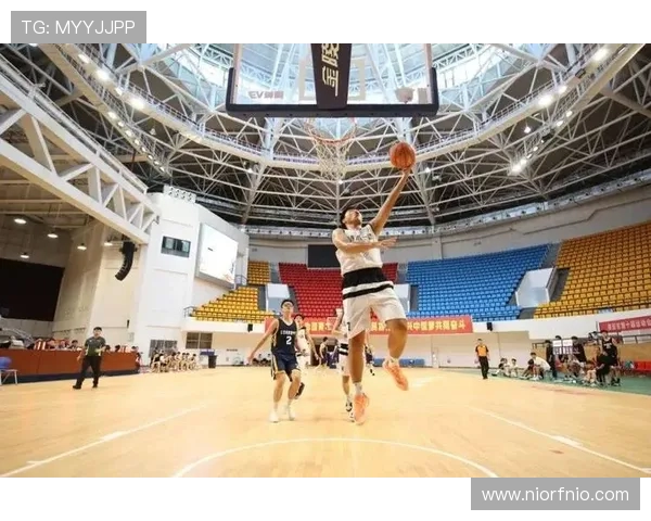 重庆篮球队勇闯世界锦标赛的拼搏历程与荣耀时刻